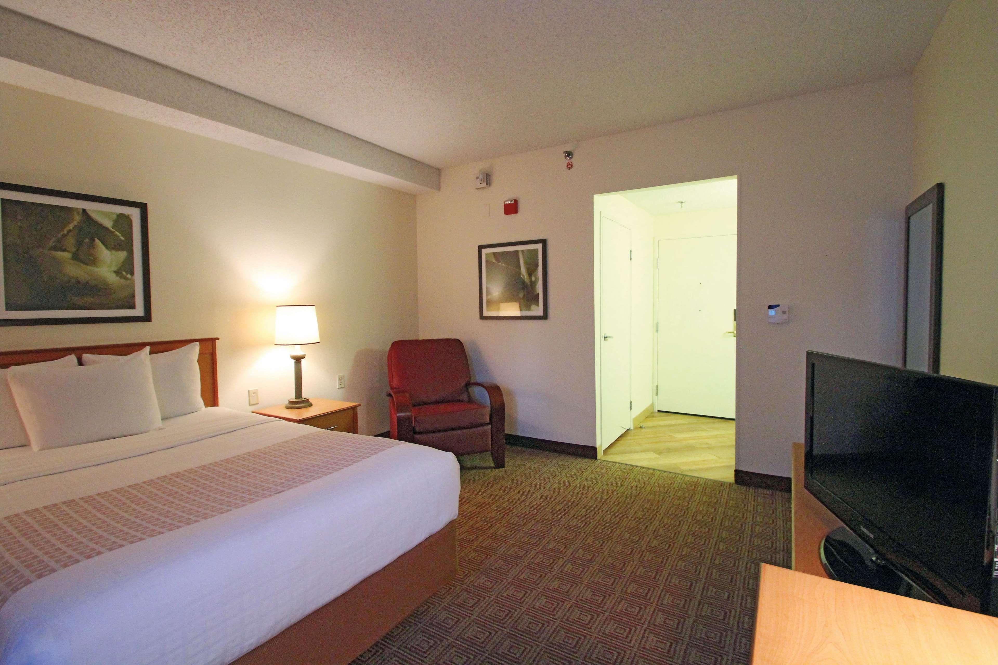 Готель La Quinta By Wyndham Orlando South Williamsburg Екстер'єр фото