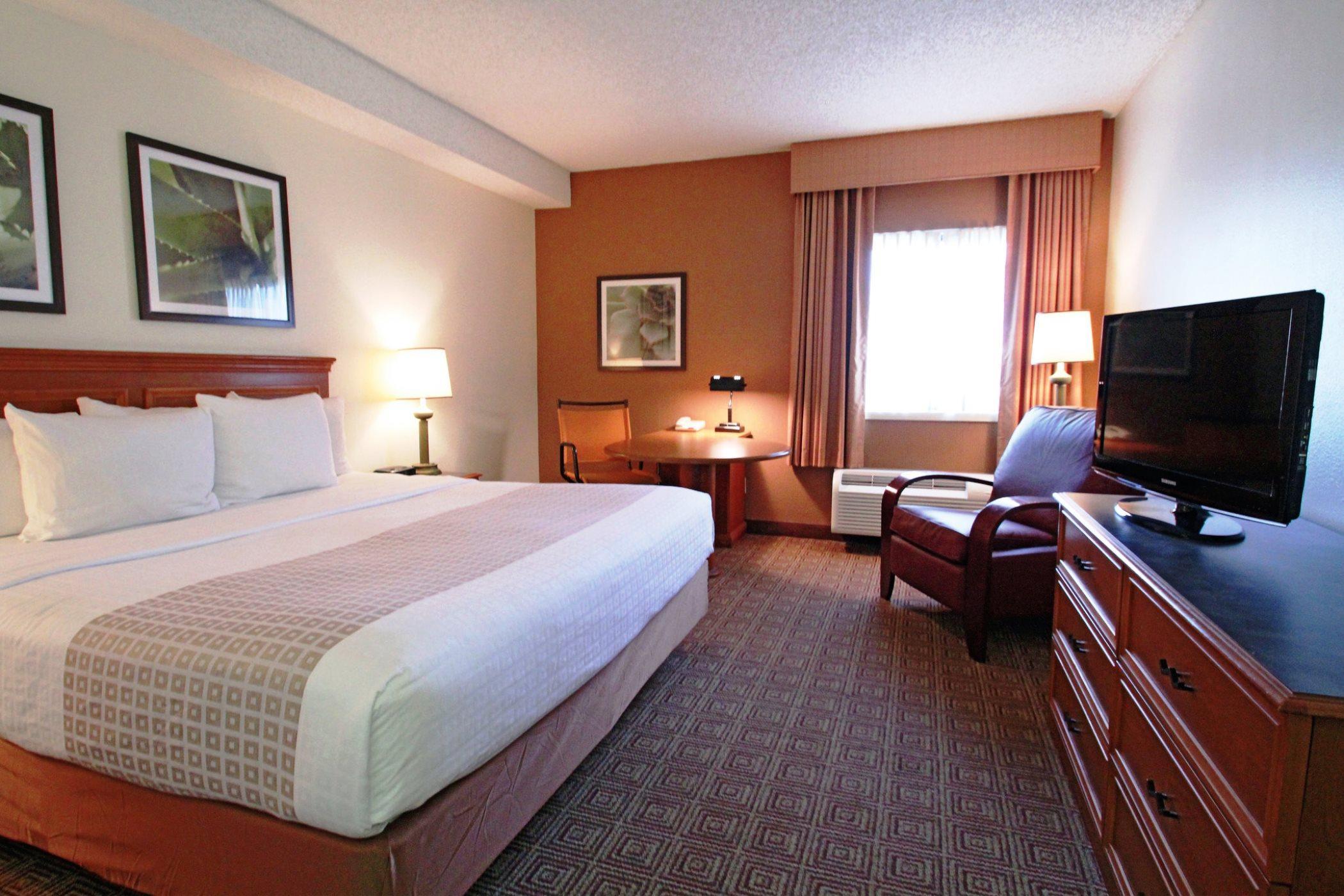 Готель La Quinta By Wyndham Orlando South Williamsburg Екстер'єр фото