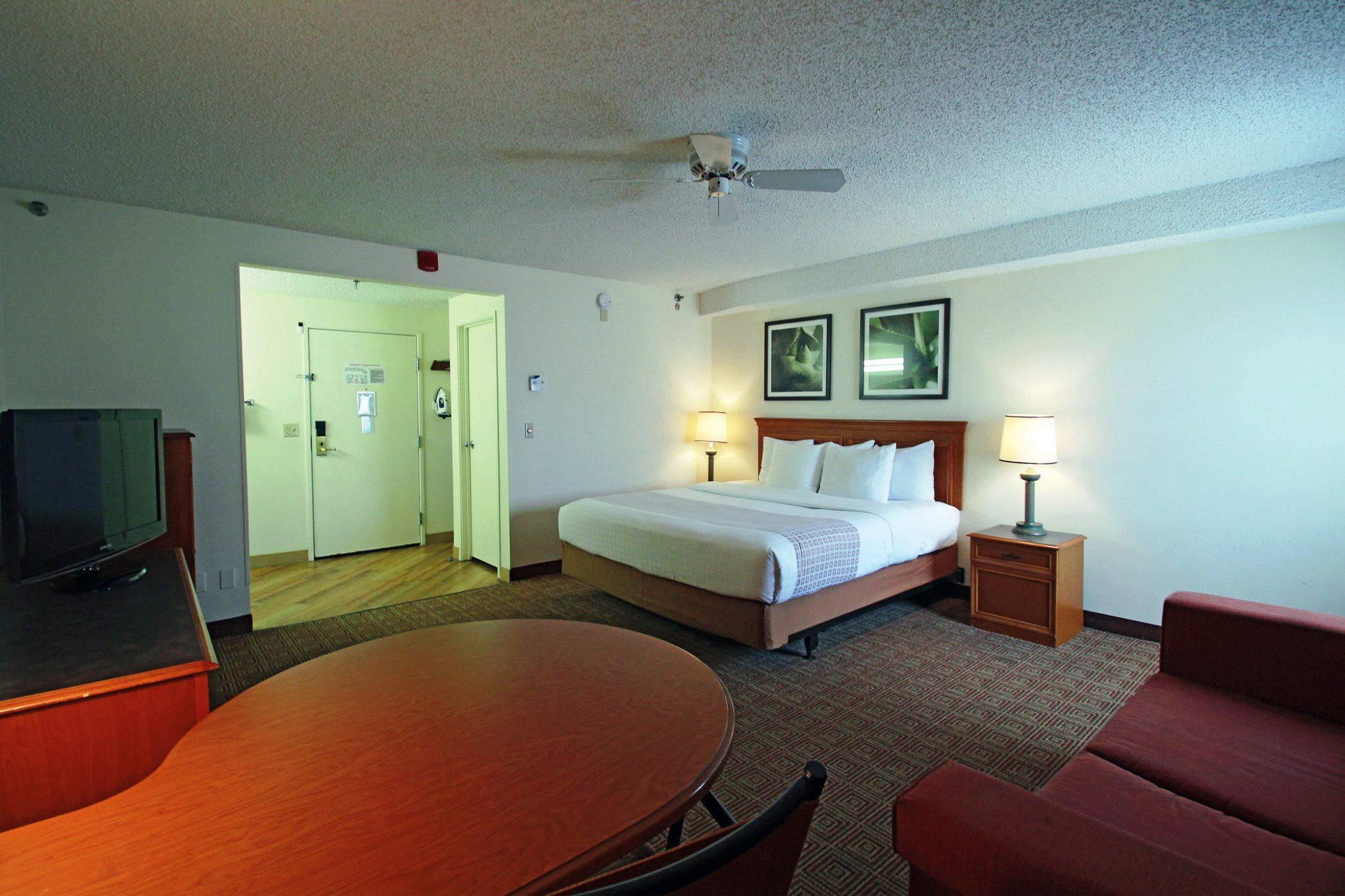 Готель La Quinta By Wyndham Orlando South Williamsburg Екстер'єр фото